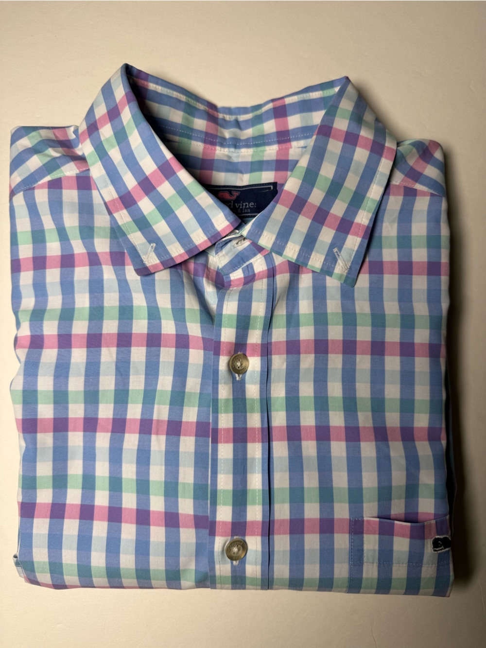 Vineyard Vines NWOT Classic Fit Tucker Shirt Medium Blue Pink Button Front